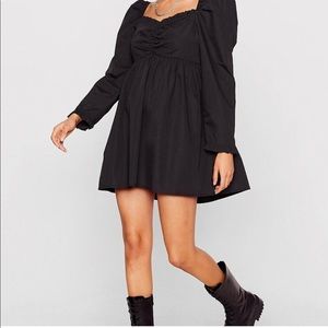 Petite Sweetheart neckline smock dress